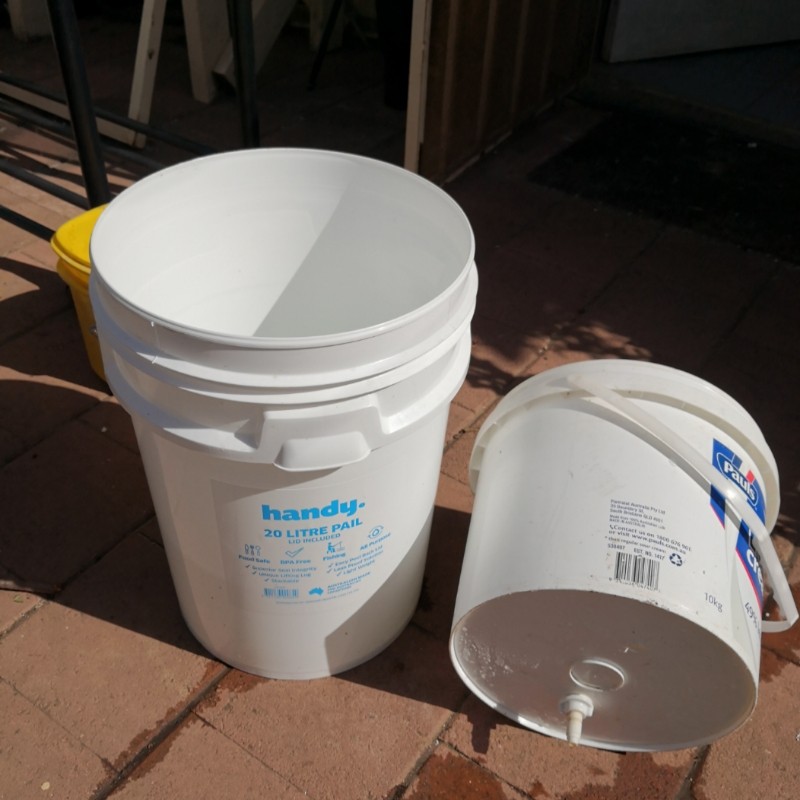 Simple water filter from reused parts