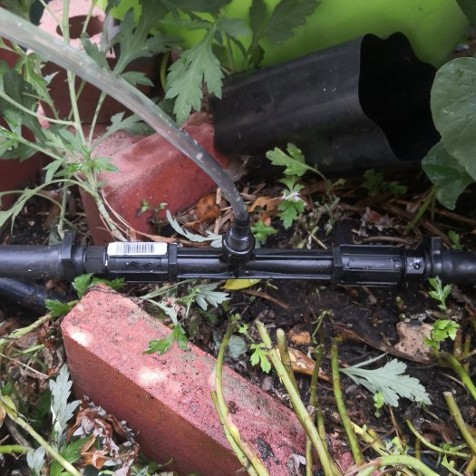 Venturi fertilizer applicator for a dripper system